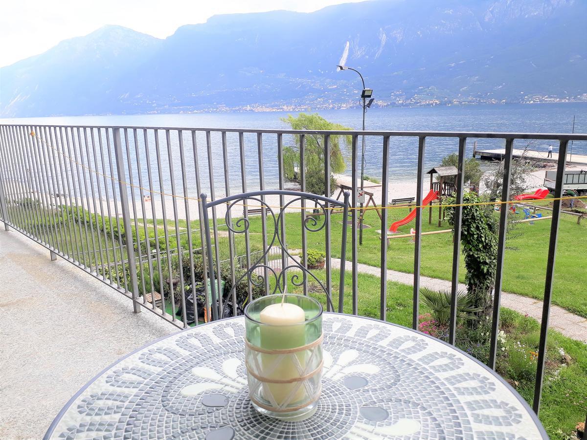 Campione Giulia Exclusive Lakefront Apartment By Gardadomusmea Campione del Garda Dış mekan fotoğraf