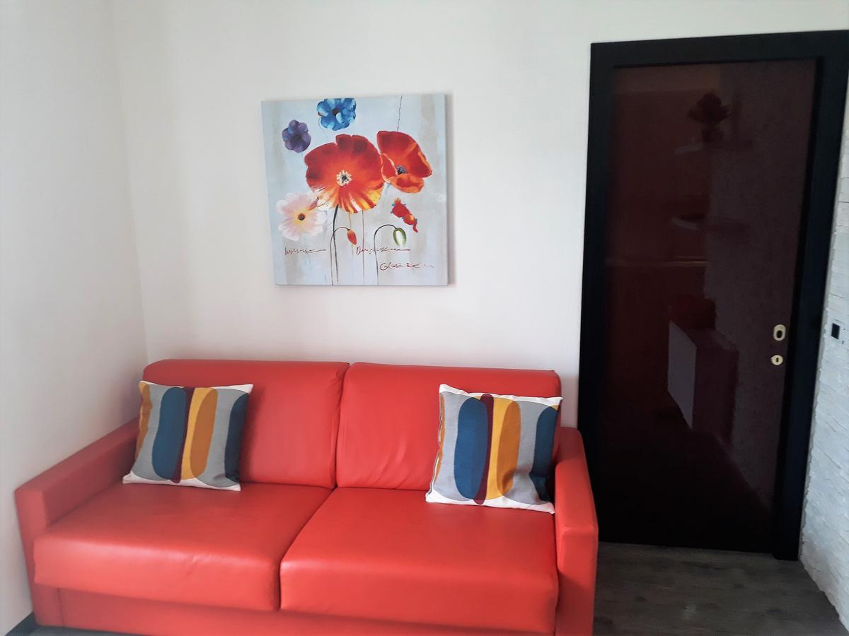 Campione Giulia Exclusive Lakefront Apartment By Gardadomusmea Campione del Garda Dış mekan fotoğraf
